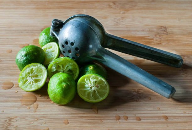 steel lime squeezer with litme halves